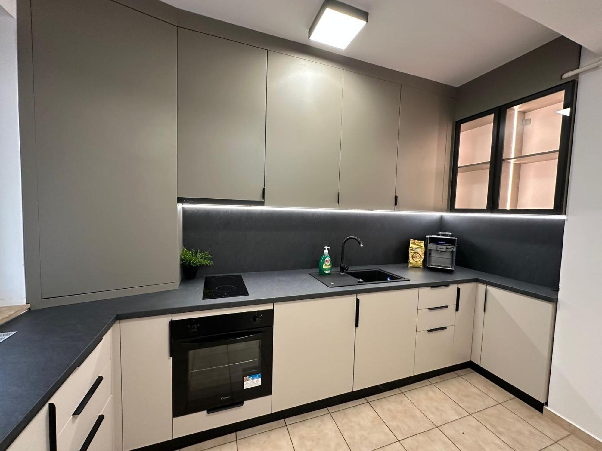 Centru Unirii Luxury Vip Palmier Apartament 2 Camere Cu Terasa Exterioara Amenajata ! Parcare Subterana Privata Climatizata Si Supravegheata Video Dar Doar Cu Rezervare In Limita Locurilor Disponibile !Proprietate In Regim Hoteliep - Nu Are Bucatarie Βουκουρέστι Εξωτερικό φωτογραφία